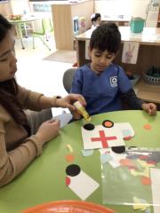 res1600-ambulance-people-who-help-us-ts1