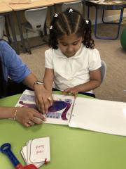 res1600-sharing-brown-bear-story-c4